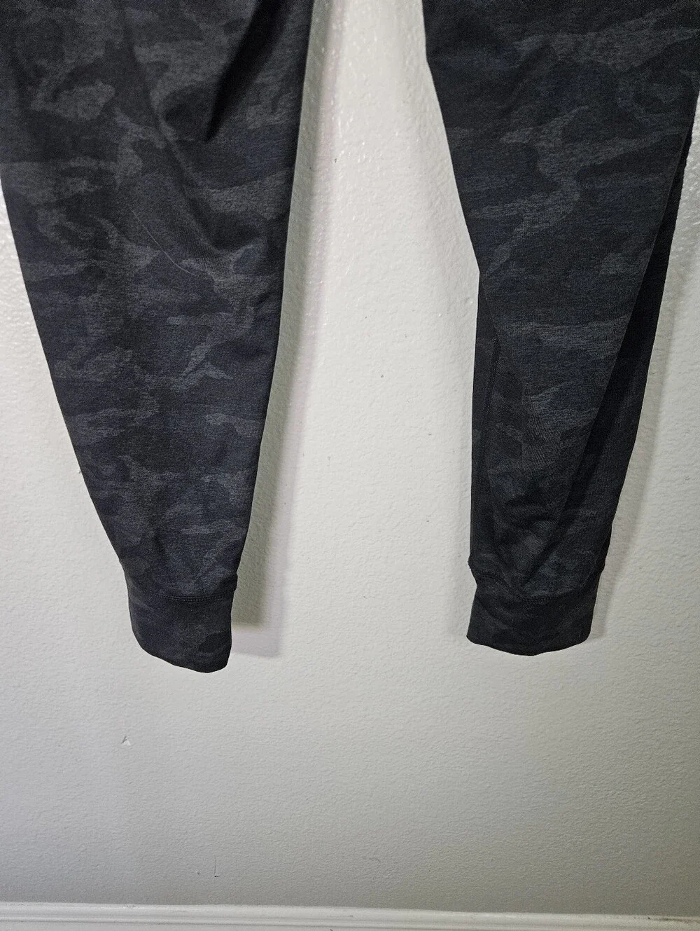 Vuori Sunday Performance Joggers Size L